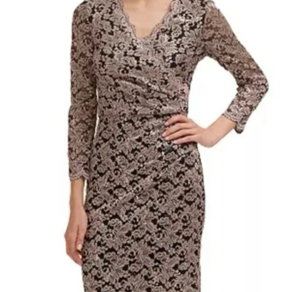 Jessica Howard size 2 Champagne and Black 3/4 sleeve